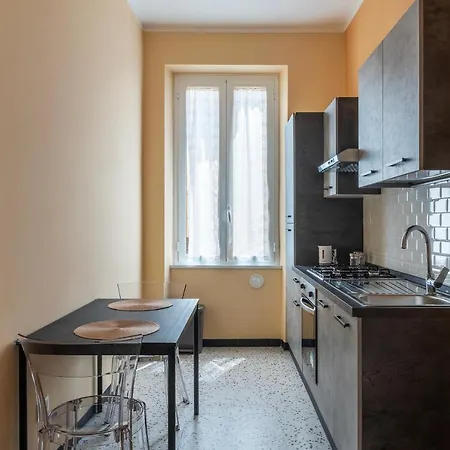 Guesthost - Functional Piazza Re Di Appartement